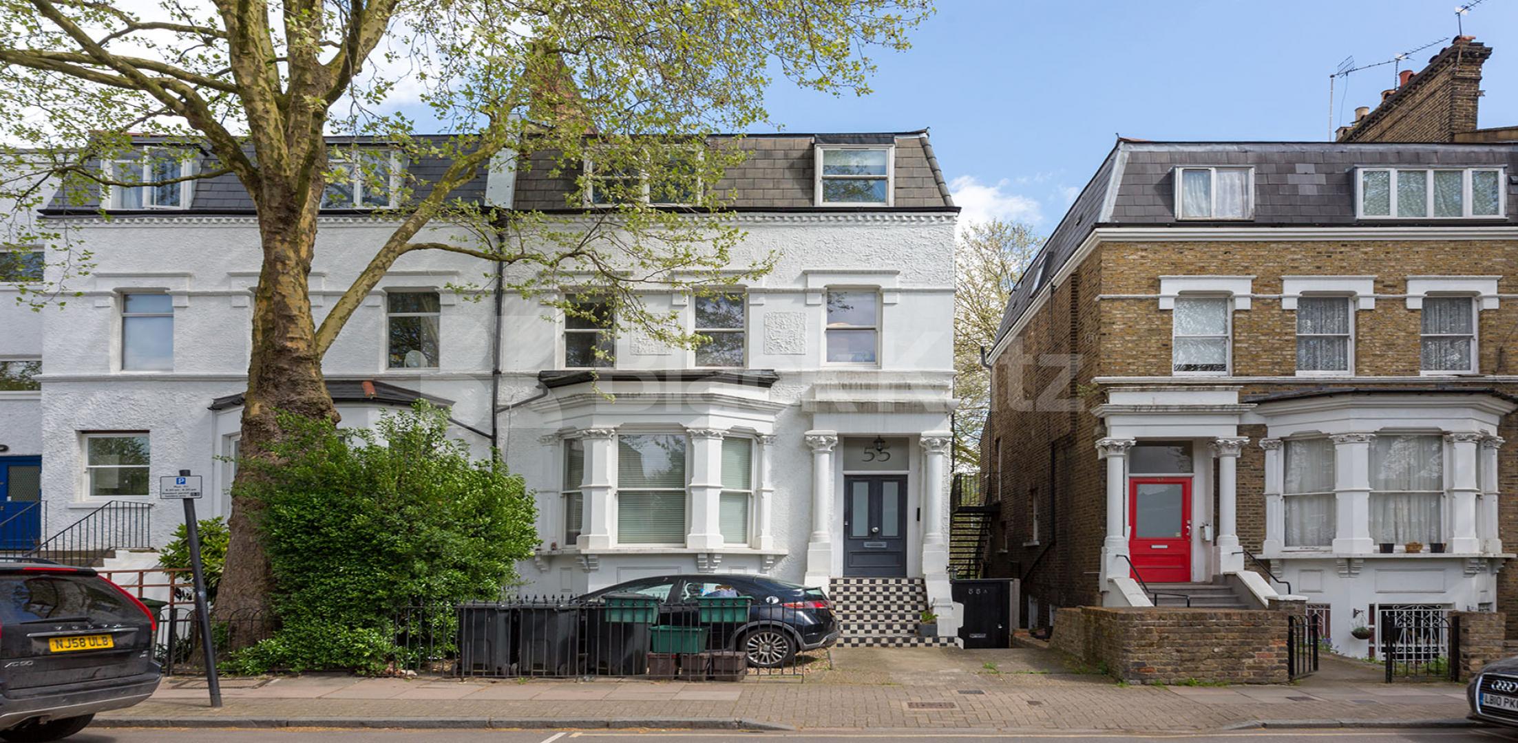 			2 Bedroom, 1 bath, 1 reception Flat			 Hillmarton Road, HILLMARTON CONSERVATION